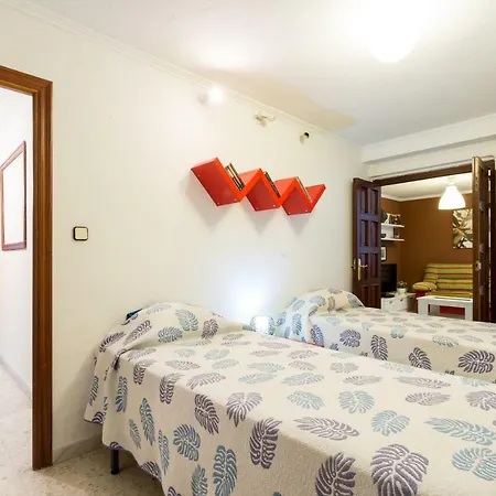 Holi-rent Albareda Apartment Seville
