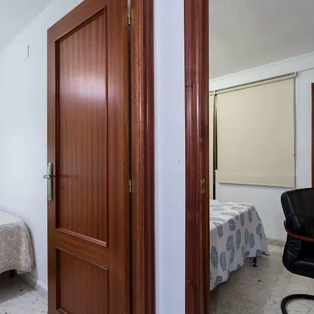 Holi-rent Albareda * Sevilha